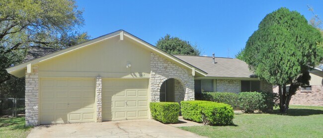 Building Photo - 3 Bedroom 2 Bathroom Georgetown Home