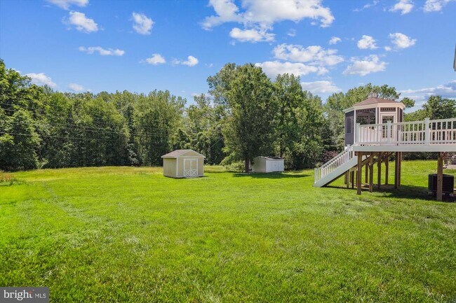 Building Photo - 10902 Valley Brook Dr