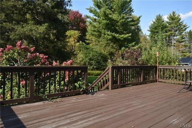 Building Photo - 965 West St