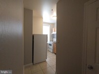 Building Photo - 307 Dolphin St