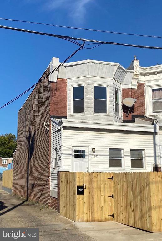 Building Photo - 1241 Orthodox St