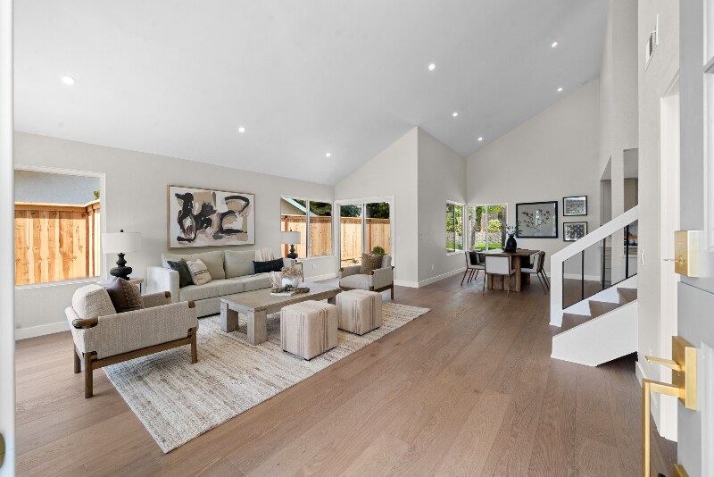 Building Photo - 2928 Gaviota Cir