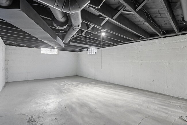 Building Photo - 5315 73rd St