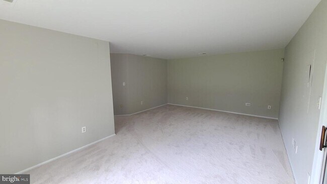 Building Photo - 20346 Brentmeade Terrace