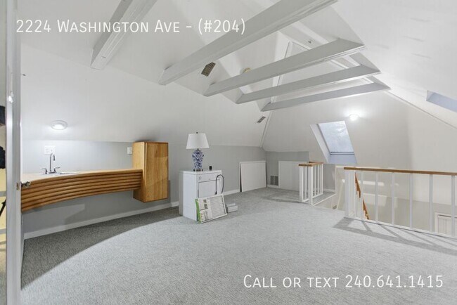 Building Photo - 2224 Washington Ave