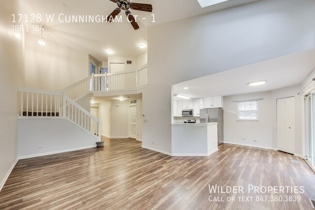 Building Photo - 17128 W Cunningham Ct