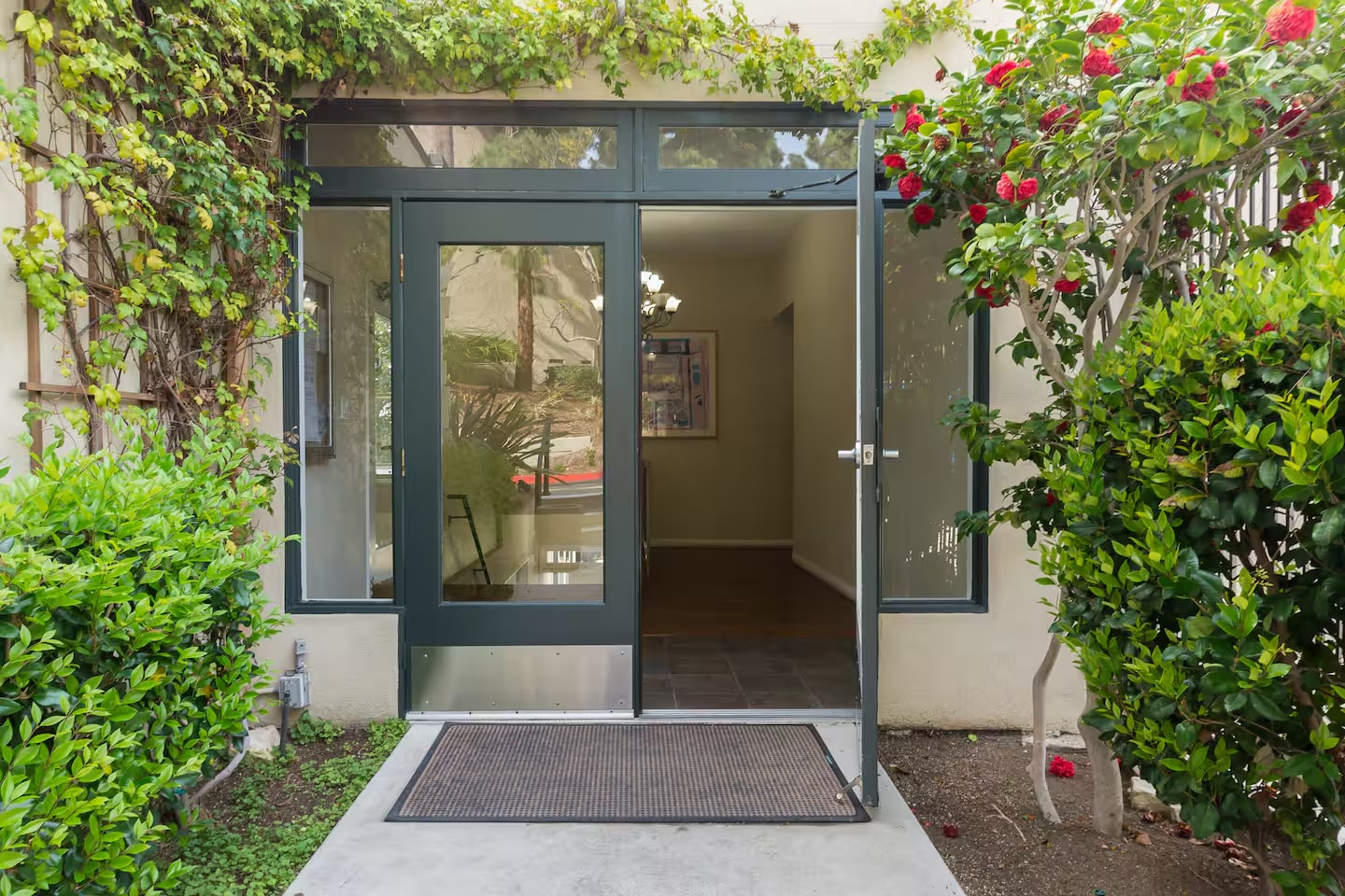 Clubhouse Entryway - 11260 Overland Ave