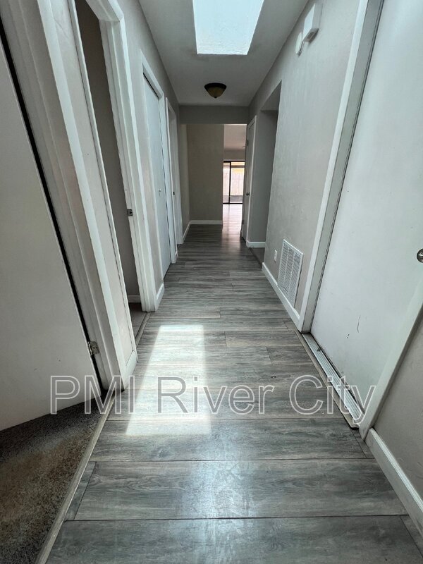 Building Photo - 2379 Pacific Silver Dr