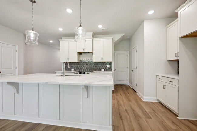 Building Photo - 109 Alluvium Ln