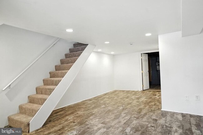 Building Photo - 4 N Belle Grove Rd