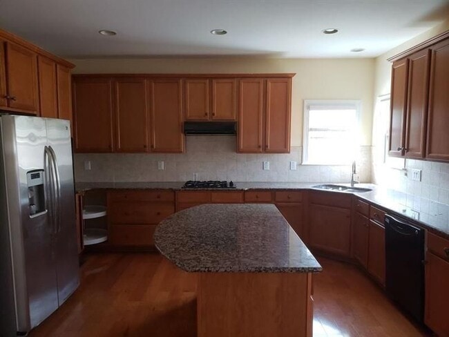 Building Photo - 5645 Princeton Run Trail