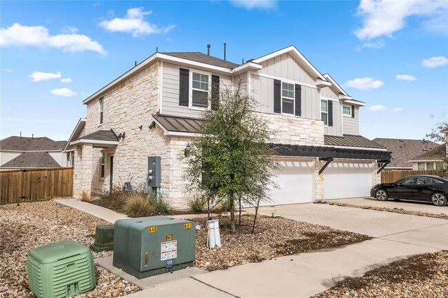 Building Photo - 2310 Calvert Dr