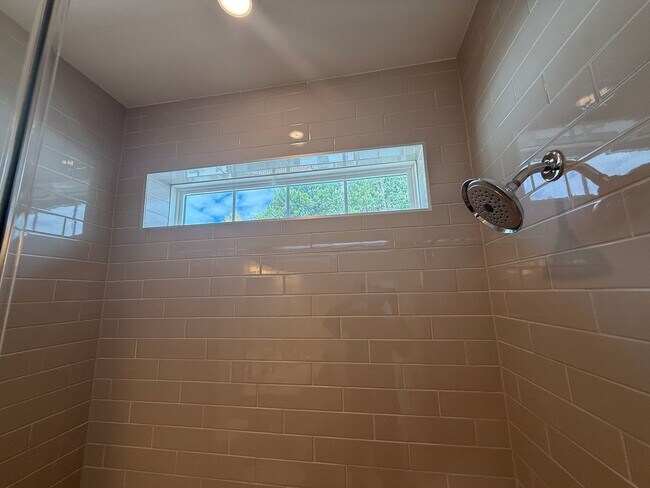 Building Photo - Brand New Townhome in the heart of Ballant...