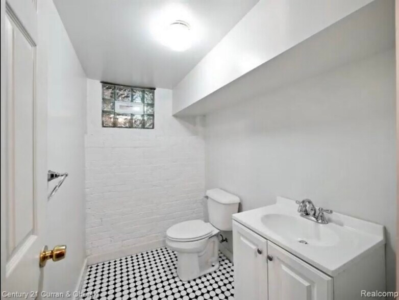 Basement Bathroom! - 455 E Ferry St