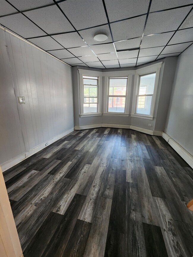 Building Photo - 105 Wilkinson Ave