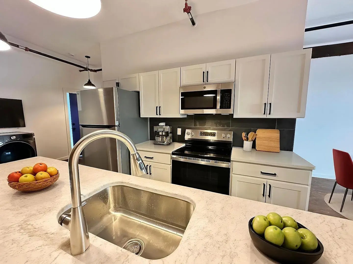Full Kitchen Island granite counters - 144 High St