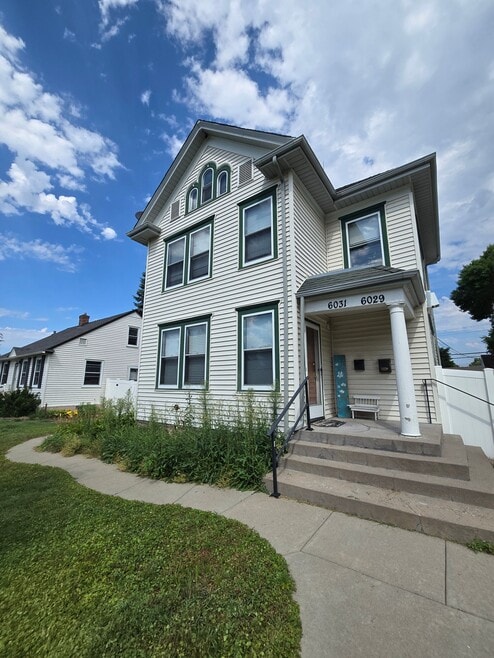 Building Photo - 6029 Portland Ave S