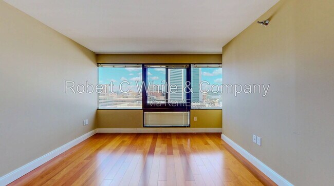 Building Photo - 127 Greyrock Pl