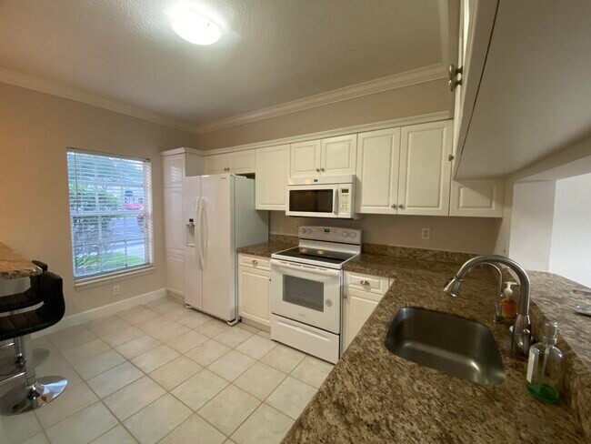 Building Photo - 932 Kokomo Key Ln