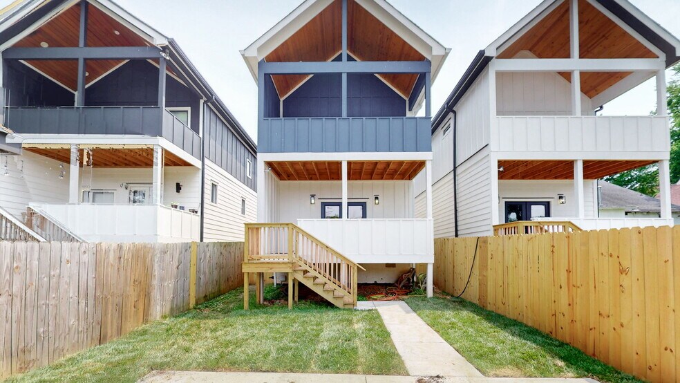 Building Photo - 2416 Albion St