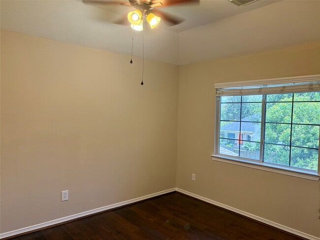 Building Photo - 5607 Eagle Sky Blvd