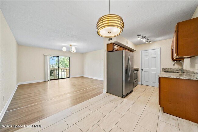 Building Photo - 2190 Forest Knoll Dr NE