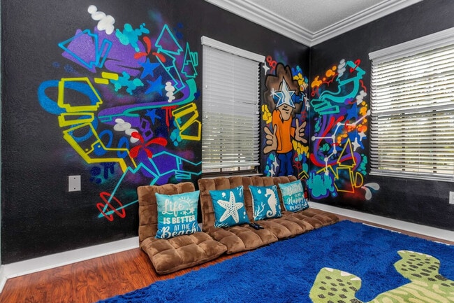 Building Photo - 1679 Tampa Rd