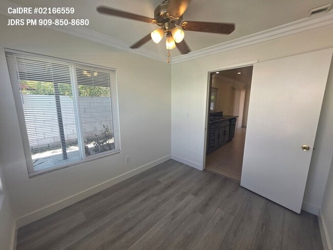 Building Photo - 9550 Cll Vejar