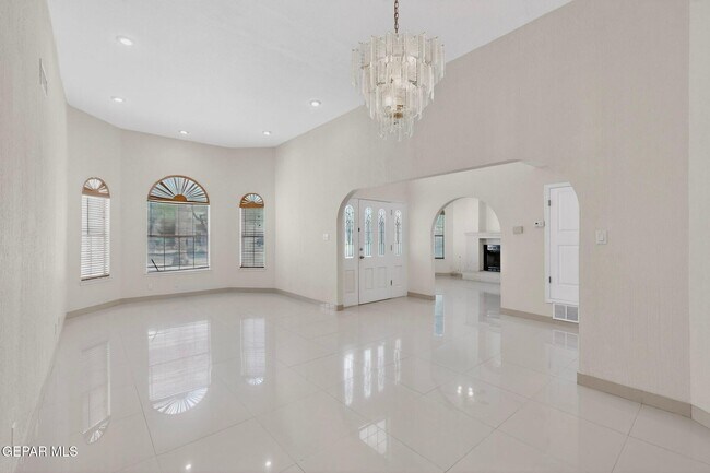 Building Photo - 664 Rosinante Rd