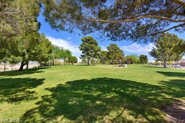 Building Photo - 350 S Durango Dr