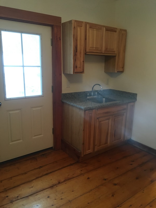 Building Photo - 259 River St Ext