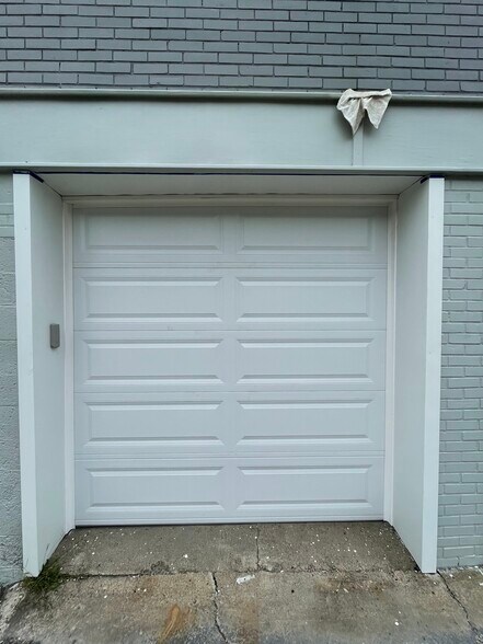 garage parking - 1306 Pennsylvania Ave