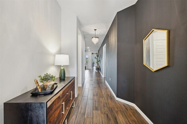 Building Photo - 16720 Horondelle Dr