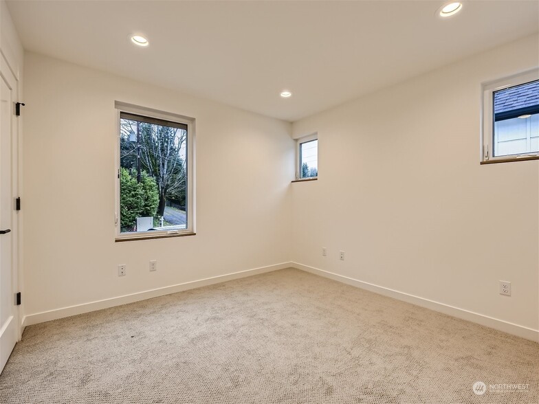 Second Bedroom/Office - 10346 Wallingford Ave N
