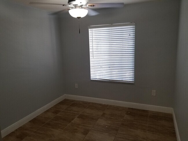 Building Photo - 4240 San Marino Blvd