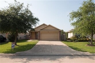Building Photo - 19022 Wild Yaupon Dr