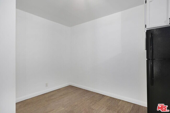 Building Photo - 4431 Don Ricardo Dr