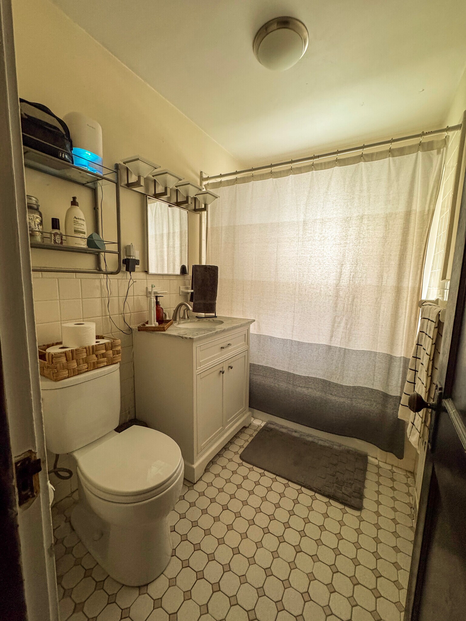 Bathroom - 181 Trapelo Rd