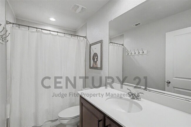 Building Photo - 1825 Agarito Dr
