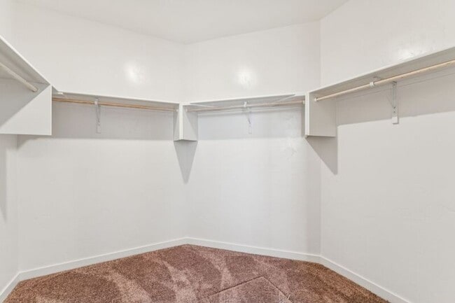 Building Photo - 7877 E Beaufort St