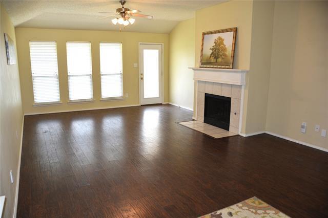 Building Photo - 9809 Carter Dr