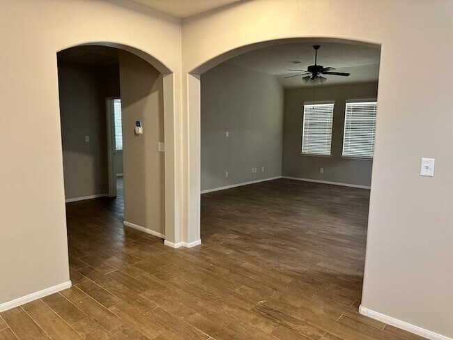 Building Photo - 5402 Ringneck Glen Dr