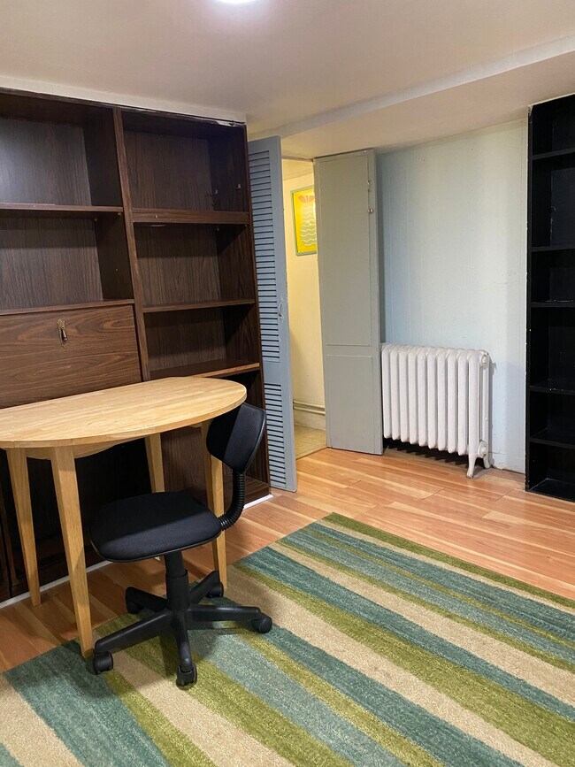 Building Photo - 2318 Eldridge St