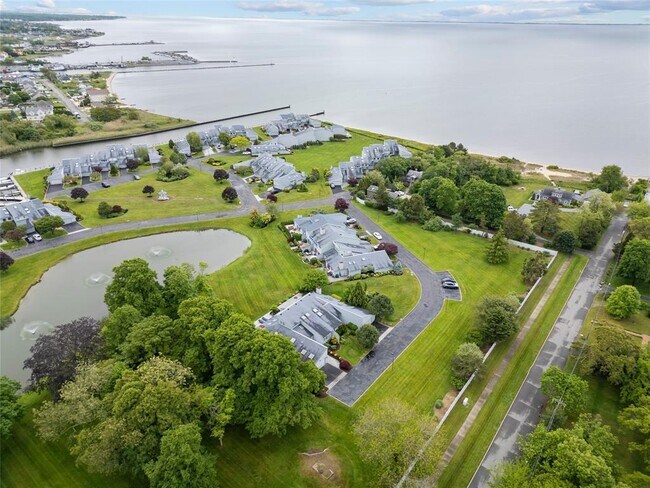 Building Photo - 34 Harbor Dr
