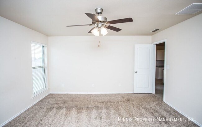 Building Photo - 14211 Vernon Ave