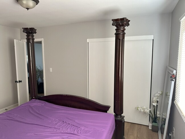 Building Photo - 700 Cumberland St