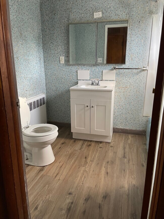 Building Photo - 2704 NY-199