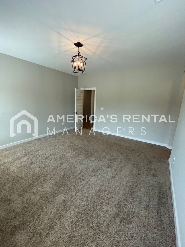 Building Photo - Home for Rent in Jasper, AL!!!  View with 48 Hours Notice!