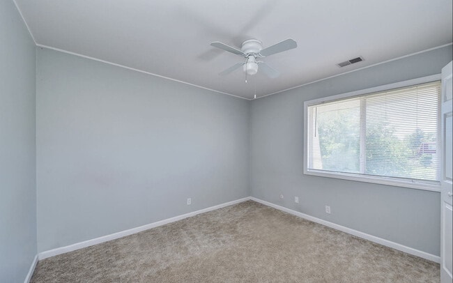 Building Photo - 1855 Tall Oaks Dr