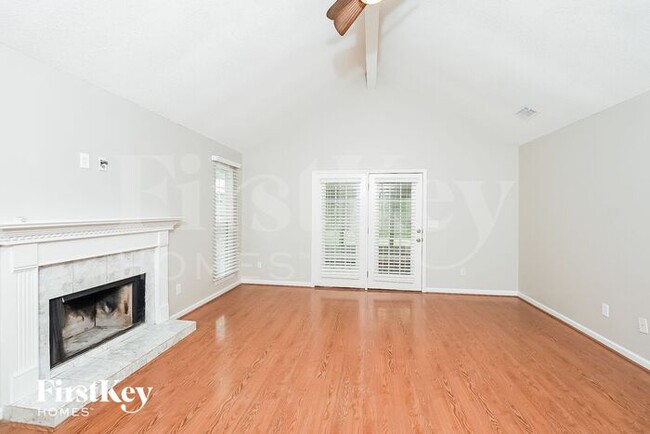 Building Photo - 217 Brookhollow Dr
